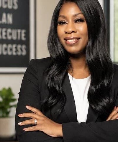 Latrice Traylor, founder of Velvett Velu Travelfit, from her own flyer photography